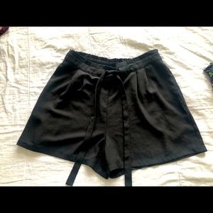 DR2 by Daniel Rainn Tie Front Shorts EUC Large